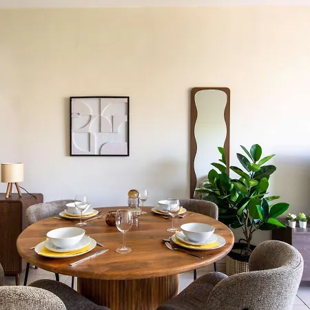 Veta 31 - One-bedroom & Balcony In Apartament Larnaca